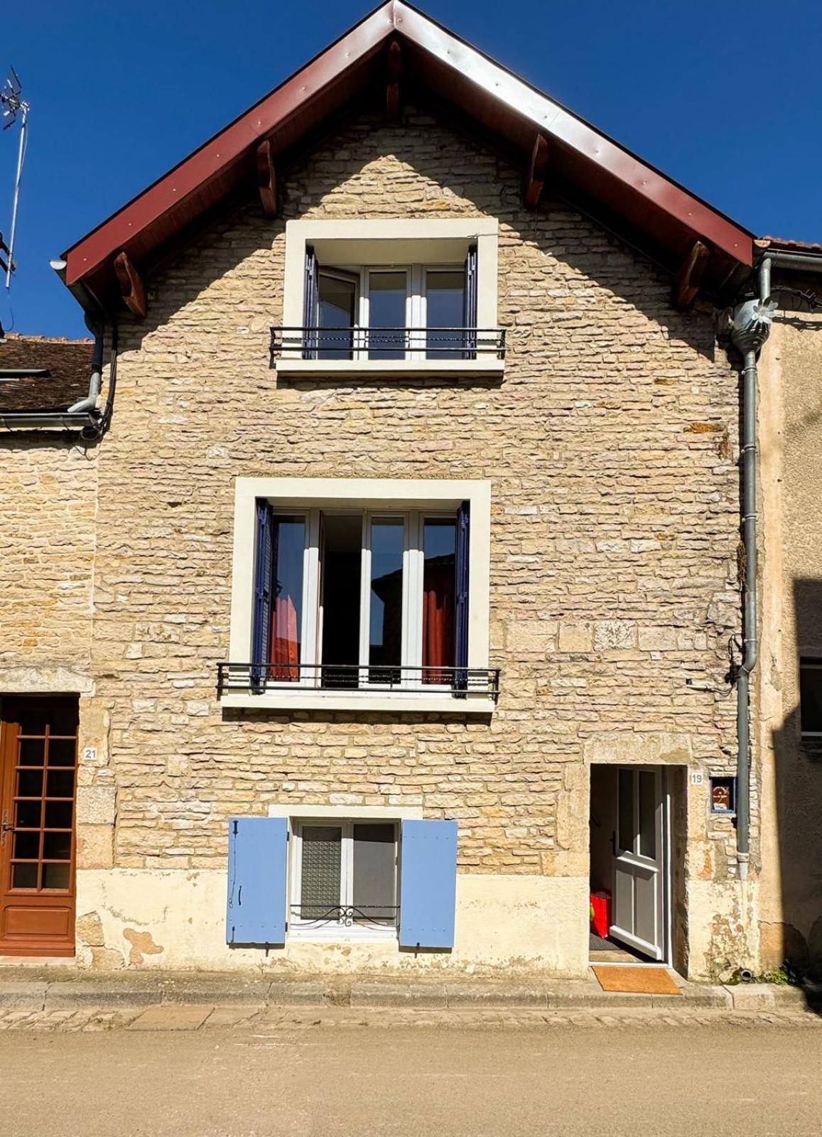 La Petite Maison Noyers-sur-Serein Exterior foto